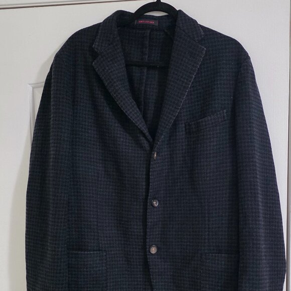 The Gigi Men's Dark Navy houndstooth pattern Casual blazer(Size 54) - Picture 1 of 9